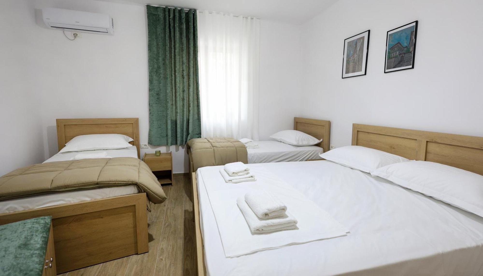 Hotel Vila Vreko B&B Berat Exterior photo