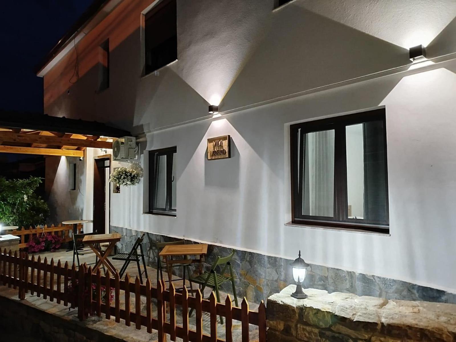 Hotel Vila Vreko B&B Berat Exterior photo